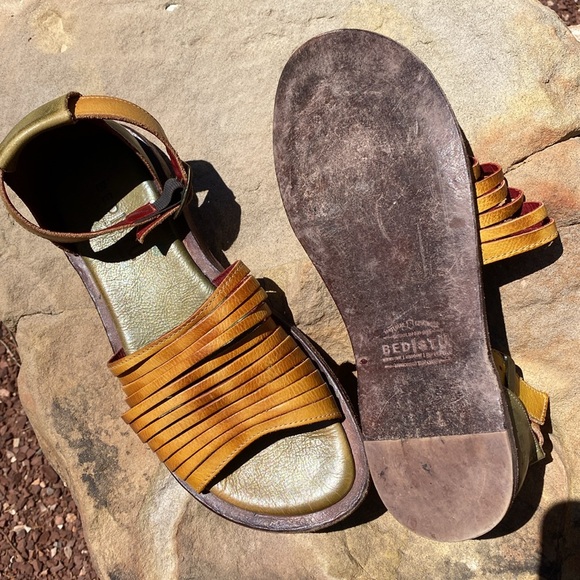 Bed Stu sandals, 7.5 made in Mexico, all leather (upper and sole) - Picture 3 of 3